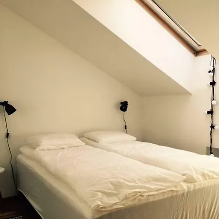 Leilighet Beautiful Apt In High End Area. *