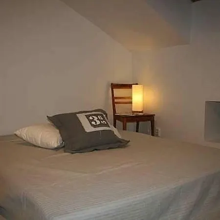 Daire Beautiful Apt In High End Area. *